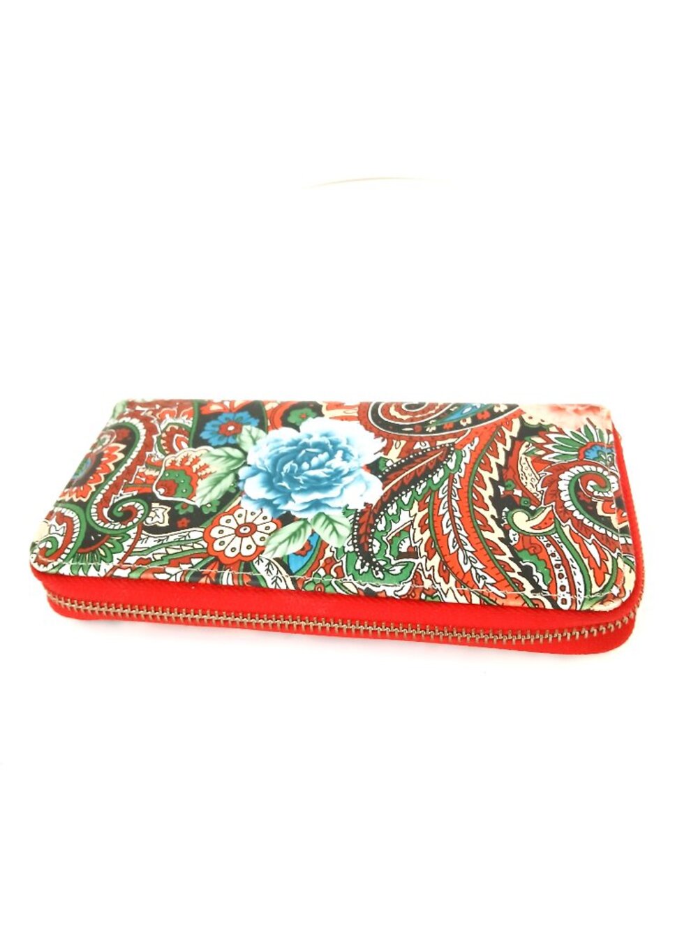 Women’s Large Floral Paisley Pattern Wallet Red Blue 7 1/4" x 4" Zipper Closure